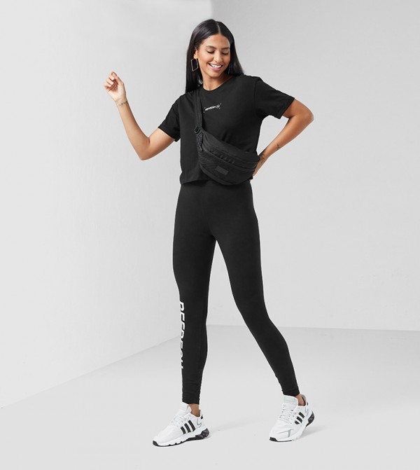 F5 F5 - Black Short Sleeve Tee