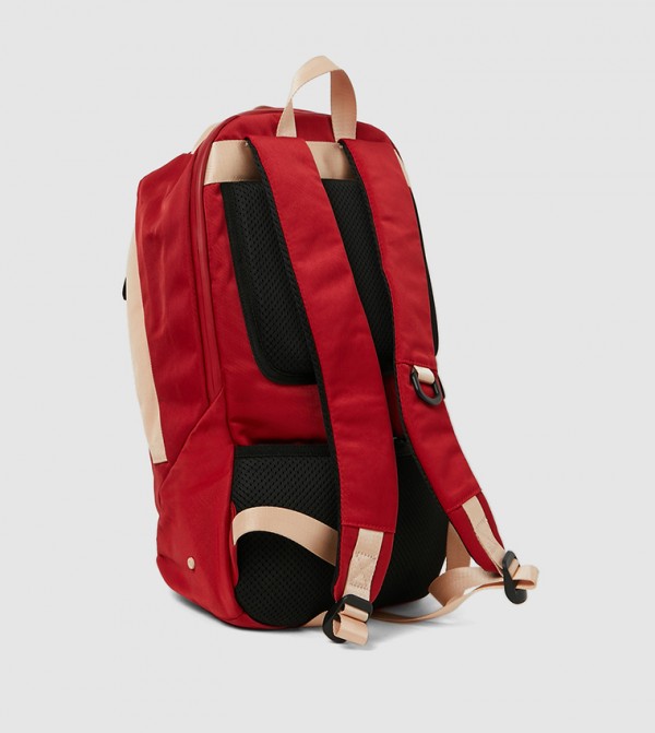 Head Head - Red Backpacks