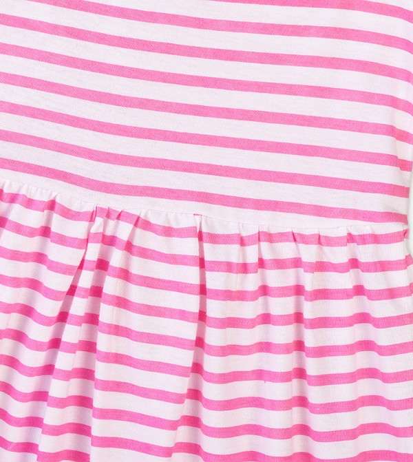 مينوتي مينوتي - متعدد فساتين