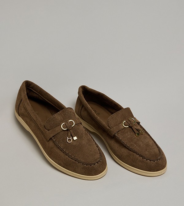 أر آند بي أر آند بي - بني  undefined