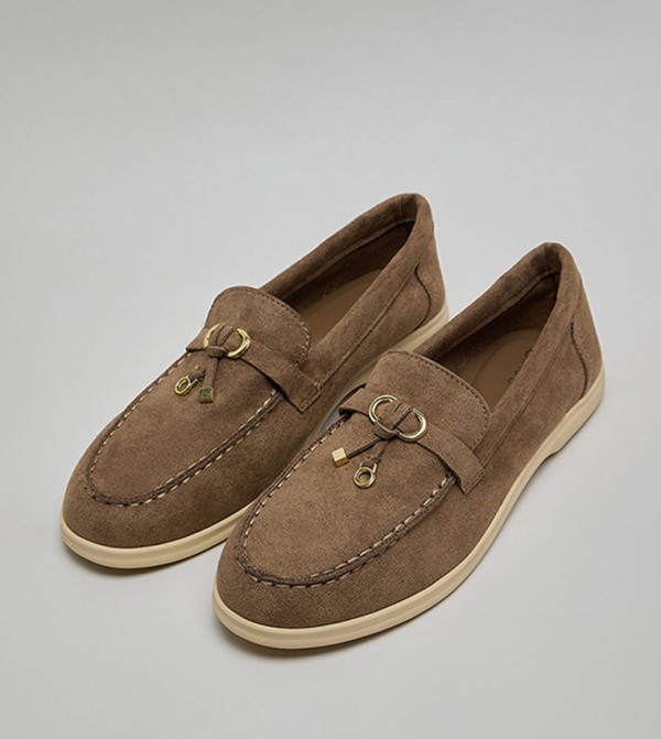 R&B  Shoes - Brown undefined