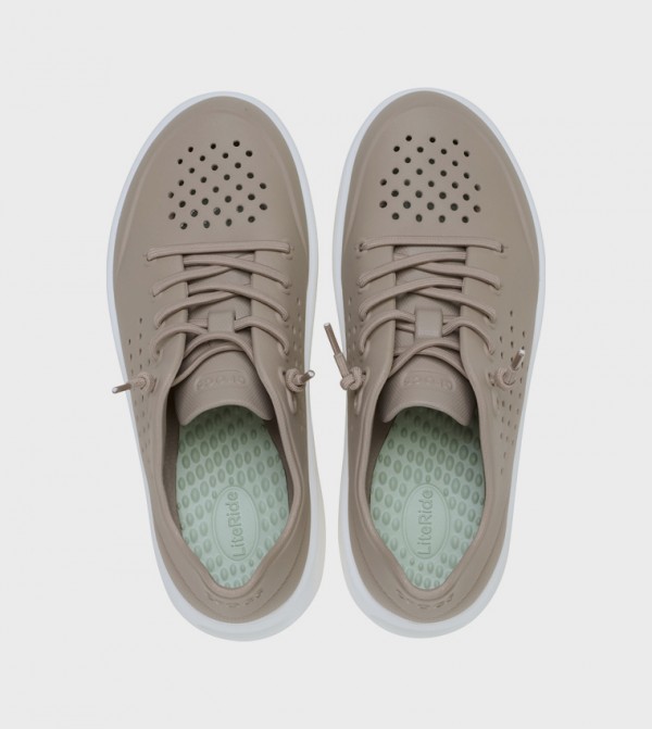 Crocs  Sneakers - Taupe Low Top