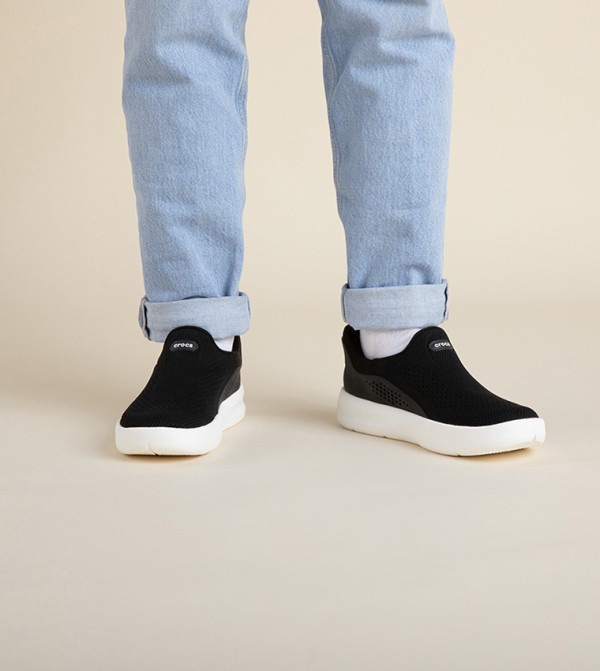 Crocs  Sneakers - Black Low Top