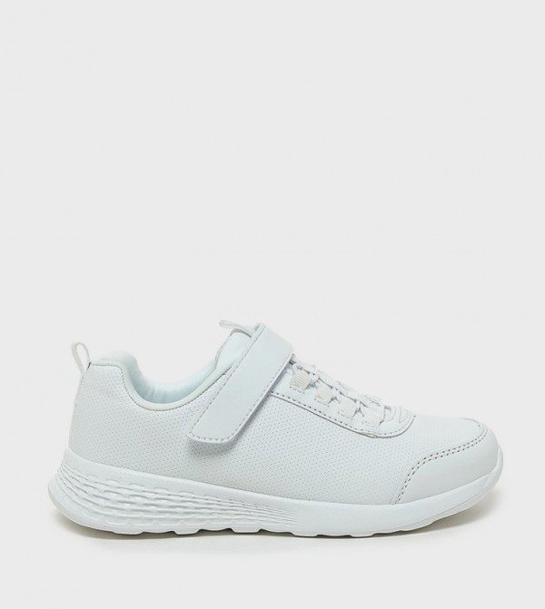 R&B  - White Casual Slip-On's