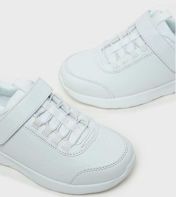 R&B  - White Casual Slip-On's