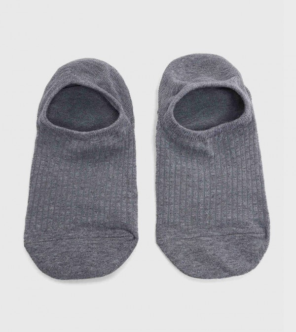 R&B  - White No Show Socks