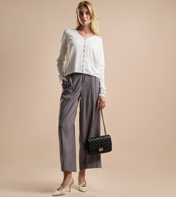 R&B R&B - White Cardigans