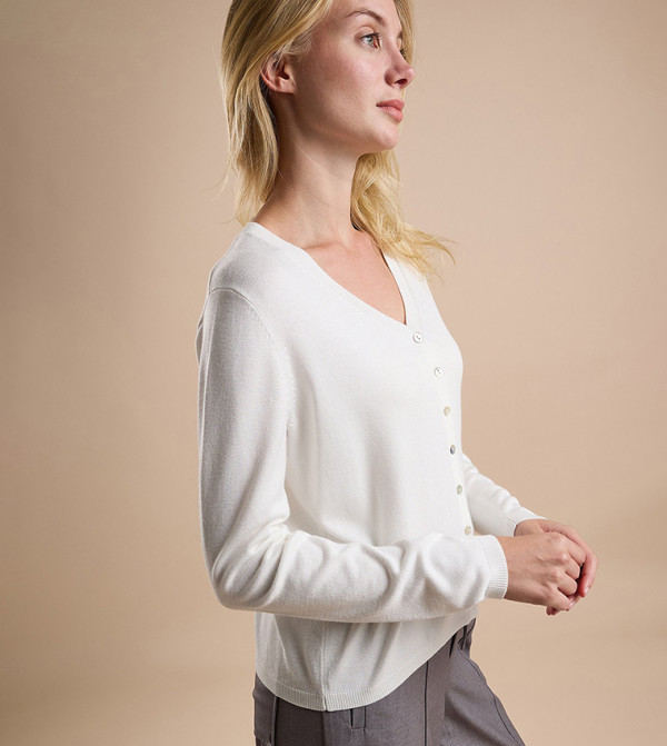 R&B R&B - White Cardigans