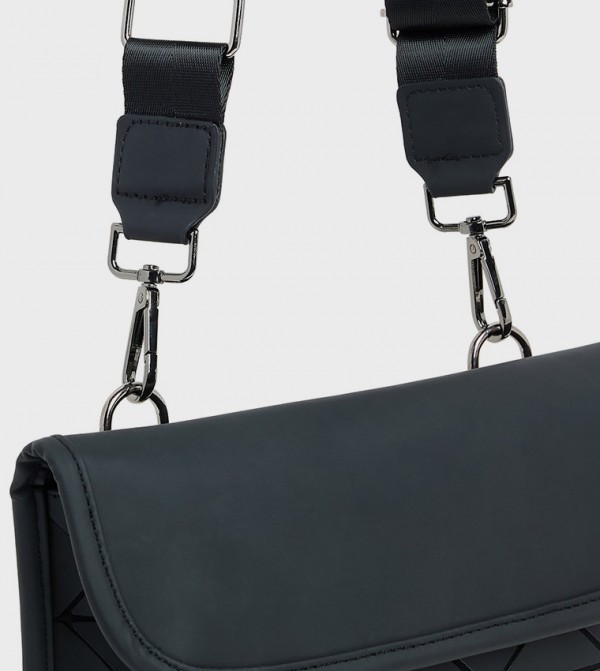 أر آند بي  حقائب - أسود Cross Body & Sling Bags