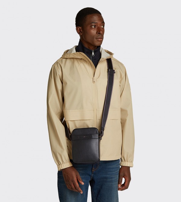 تومي هيلفيغر  حقائب - أسود Cross Body & Sling Bags