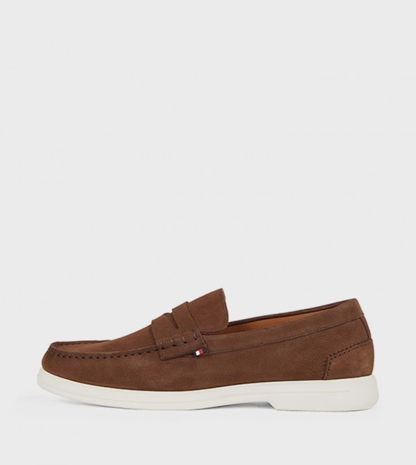 Tommy Hilfiger  Loafers & Moccasins - Brown undefined