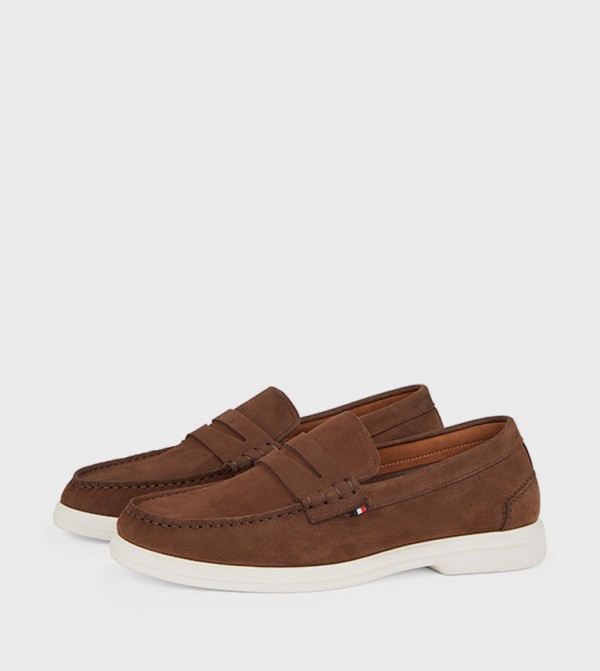 Tommy Hilfiger  Loafers & Moccasins - Brown undefined
