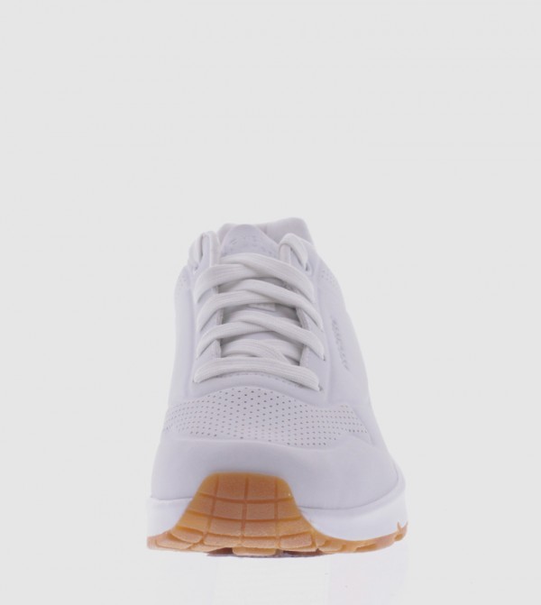 Skechers  - White Low Top