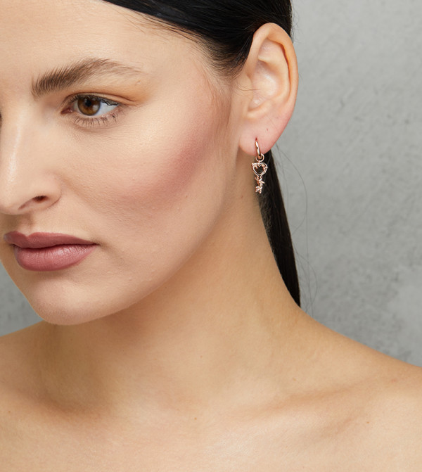 اوليفيا بيرتون - ذهبي الأقراط