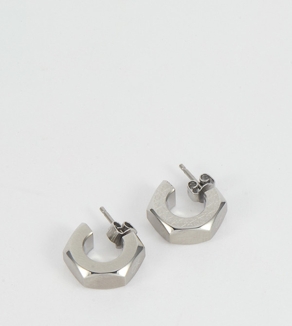 كالفين كلاين كالفين كلاين - فضي الأقراط