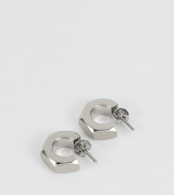 كالفين كلاين كالفين كلاين - فضي الأقراط