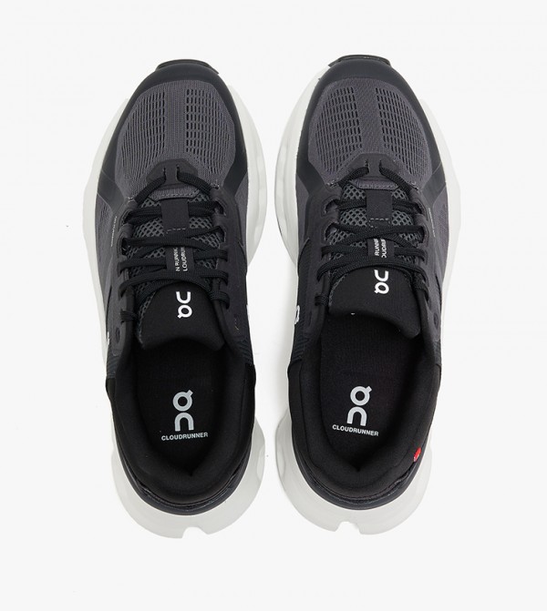 ON On - Black Running Shoes