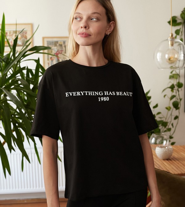 Trendyol Trendyol  - Black Short Sleeve Tee