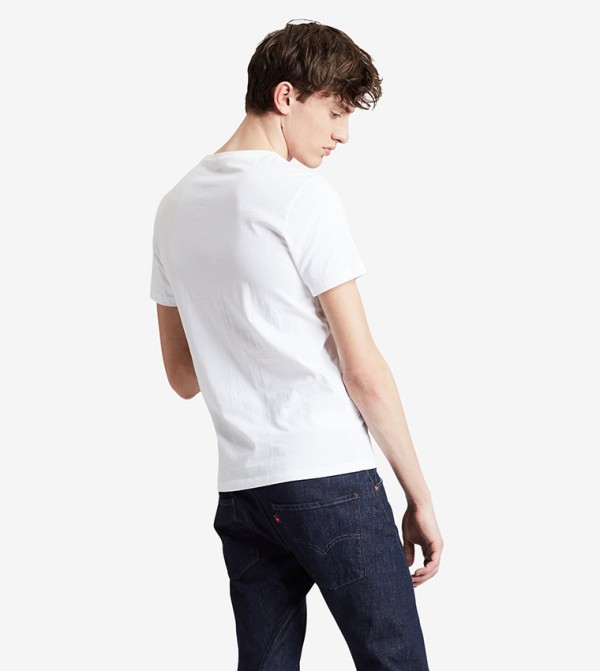 ليفايز تيشيرتات كاجوال - أبيض تيشرتات وبلايز