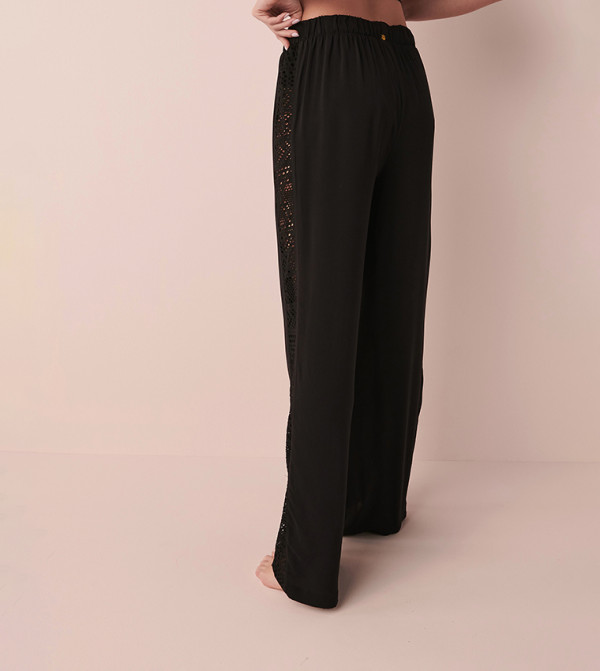 La Vie en Rose La Vie en Rose - Black Regular Pants