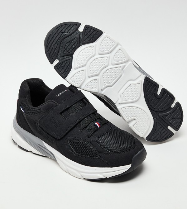 Tommy Hilfiger Tommy Hilfiger - Black Low Top