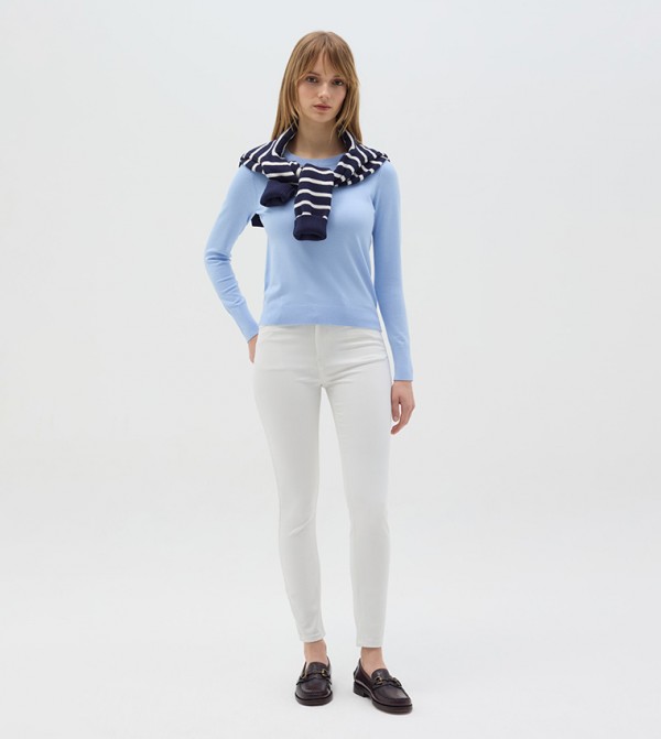 او في اس  - أزرق Sweaters