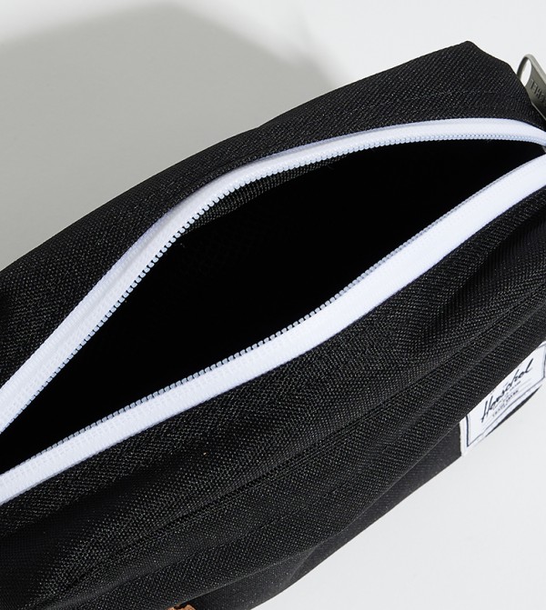 Herschel  Toiletry bags - Black Toiletry bags