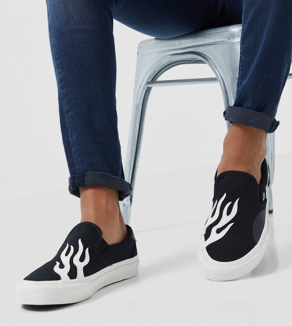 Straye Straye - Black Moccasins & Loafer