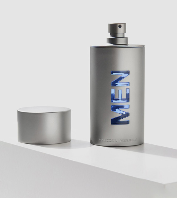 كارولينا هيريرا  مستلزمات الحلاقة - فضي EDT & Cologne