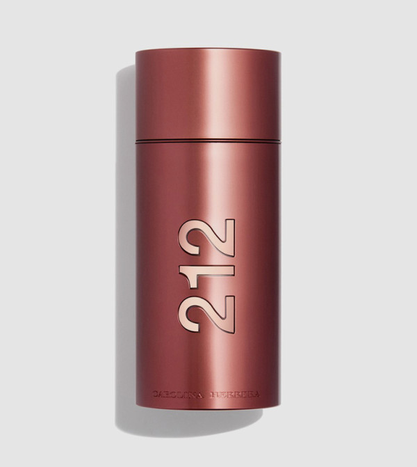 كارولينا هيريرا  مستلزمات الحلاقة - بورغندي EDT & Cologne