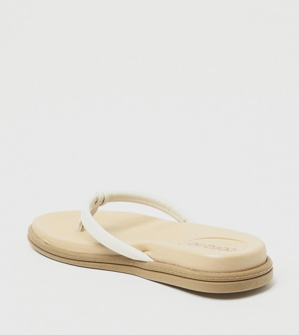 بيرا ريو  - أوف وايت  Flat Sandals