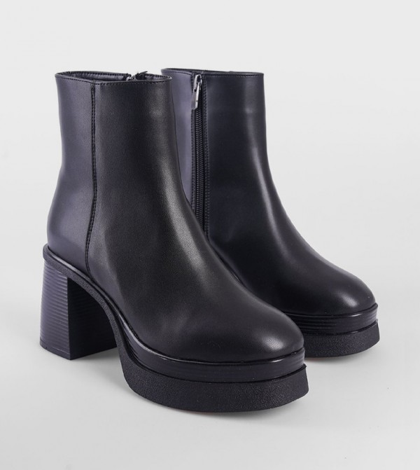 Capone Outfitters - Outlet  - Black Ankle length Boots