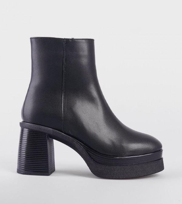 Capone Outfitters - Outlet  - Black Ankle length Boots