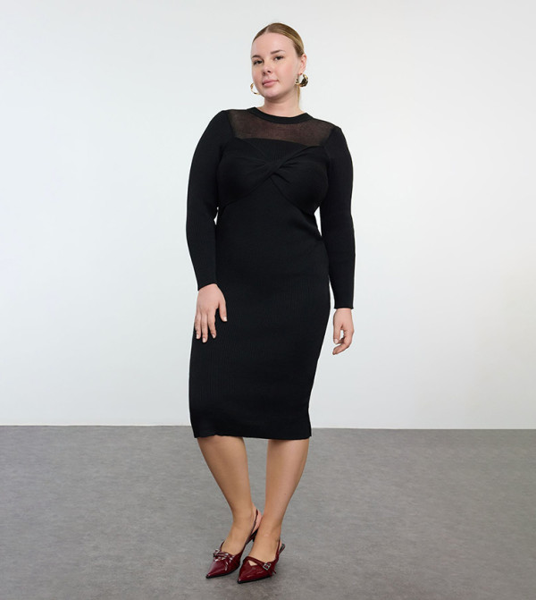 Trendyol - Outlet Plus Size - Black Dresses