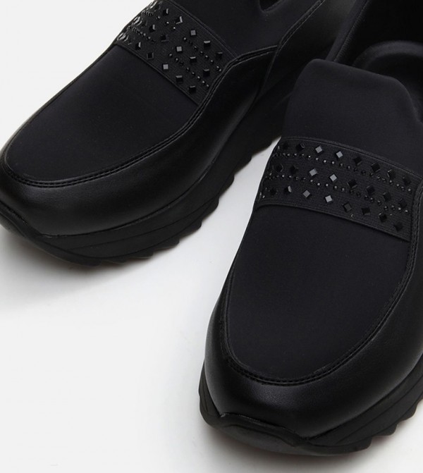 يايا باي هوتيش - اوتليت - أسود سهل الارتداء