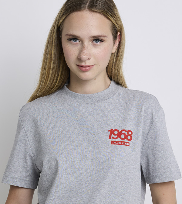 Calvin Klein Jeans  Casual T-Shirts - Grey Short Sleeve T-Shirts