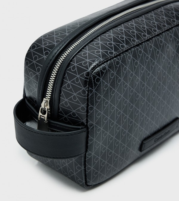 Calvin Klein  Bags - Black Toiletry bags