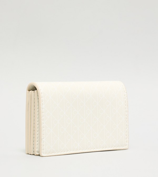 كالفين كلاين - بيج حامل البطاقات