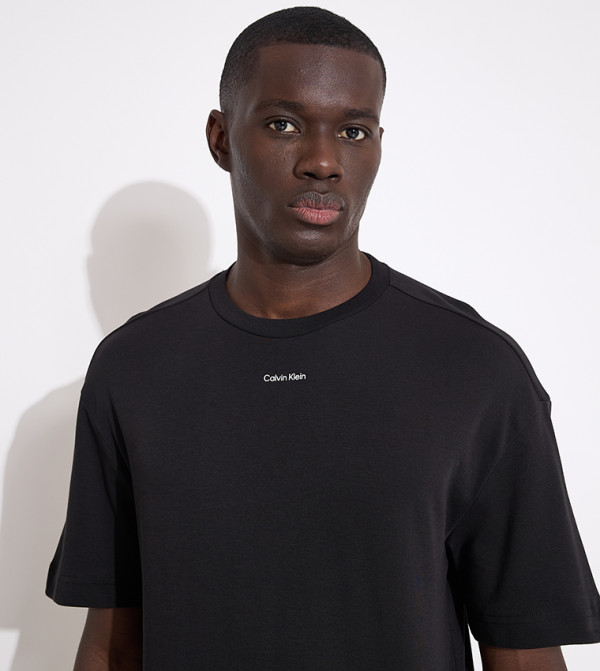Calvin Klein  - Black Round Neck T-Shirts