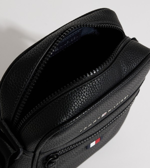 Tommy Hilfiger Tommy Hilfiger - Black Cross Body & Sling Bags