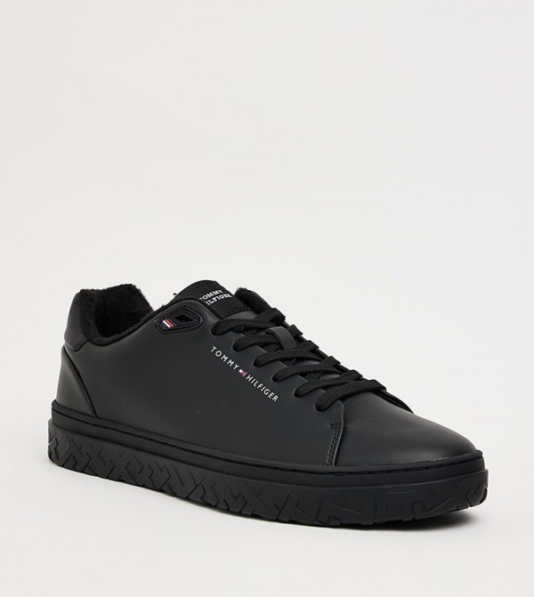 Tommy Hilfiger Tommy Hilfiger - Black Low Top