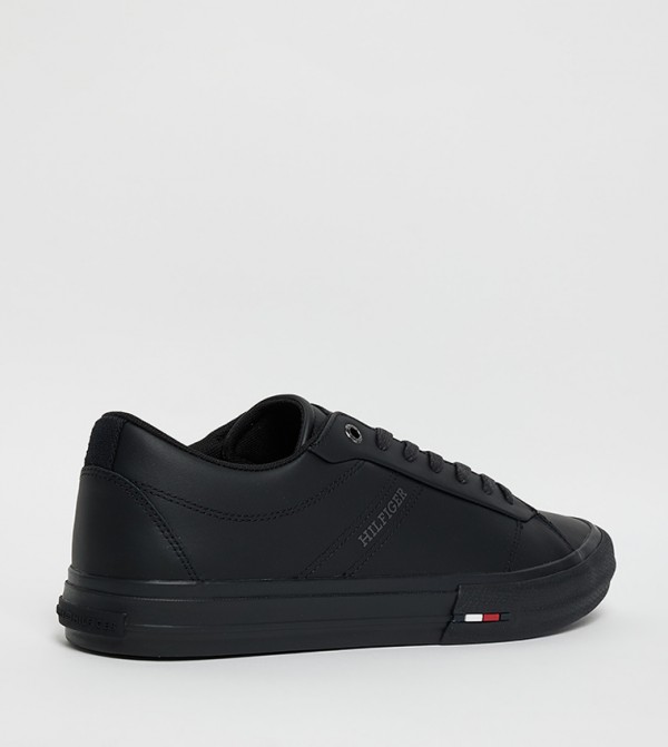Tommy Hilfiger  Sneakers - Black Low Top
