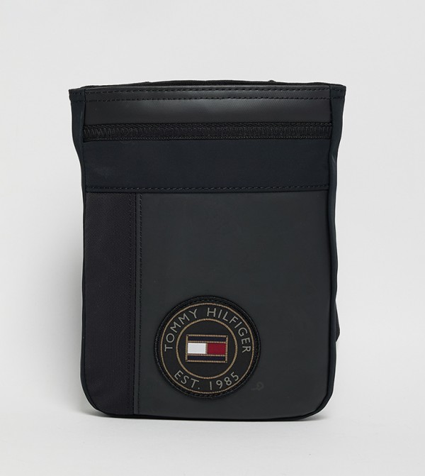 تومي هيلفيغر  حقائب - أسود Cross Body & Sling Bags