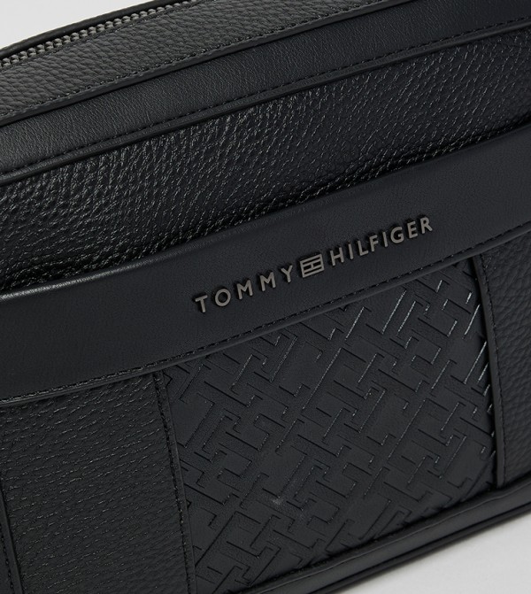Tommy Hilfiger Tommy Hilfiger - Black Cross Body & Sling Bags
