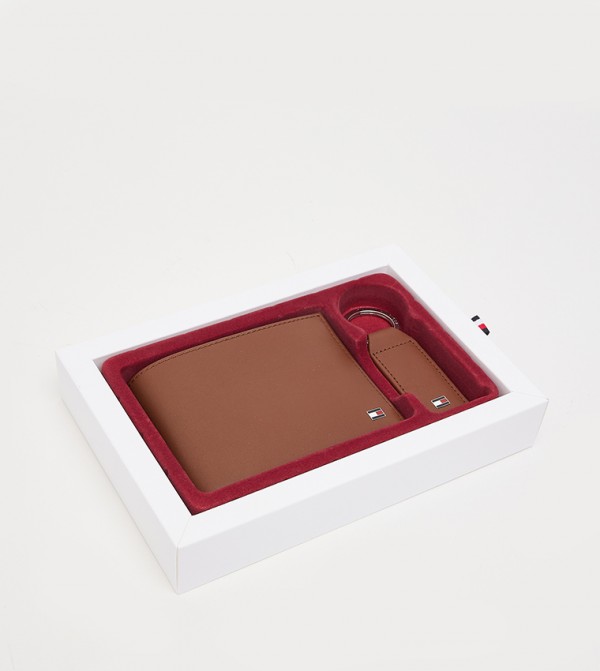 Tommy Hilfiger  Bags - Brown Wallets