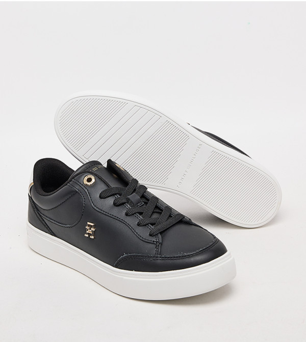 Tommy Hilfiger Sneakers - Black Low Top
