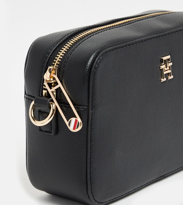 Tommy Hilfiger Tommy Hilfiger - Black Cross Body Bags