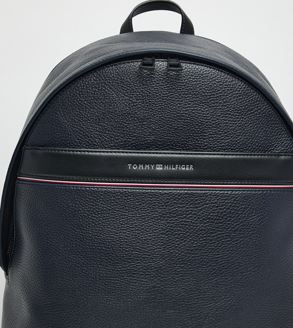 تومي هيلفيغر تومي هيلفيغر - كحلي undefined