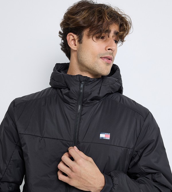 تومي هيلفيغر  جاكيتات و معاطف - أسود Puffer Jackets