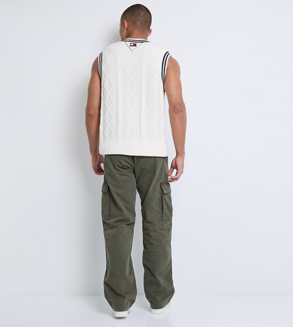 Tommy Hilfiger  V-neck Sweaters - White V-neck Sweaters